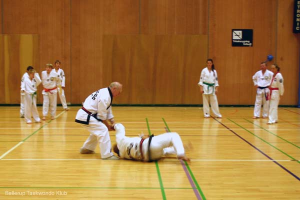 2006-08-02_Tang_Soo_Do_44