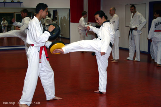 Training_Thuy_2005-09-04_157